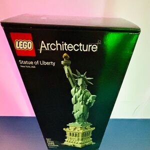 Lego Architecture Statue of Liberty in green and gold accents